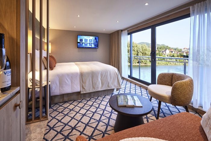 Accommodation on VIVA TWO